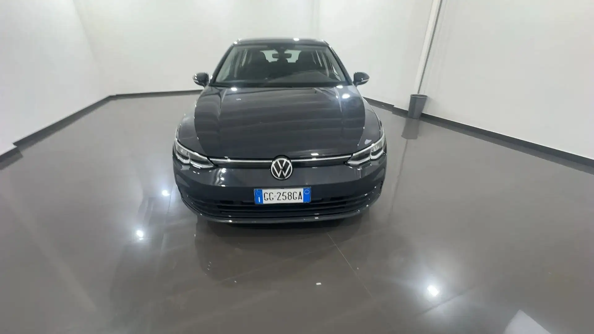 Volkswagen Golf Golf 1.0 tsi evo Life 110cv Grigio - 2