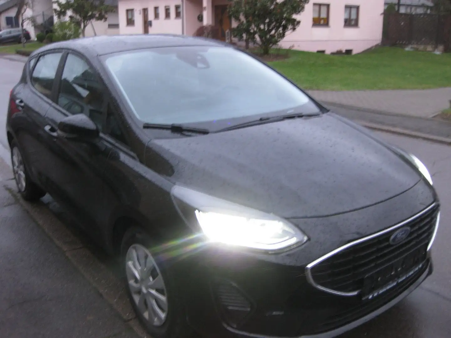 Ford Fiesta 1,0-74 KW Cool & Connect Noir - 1