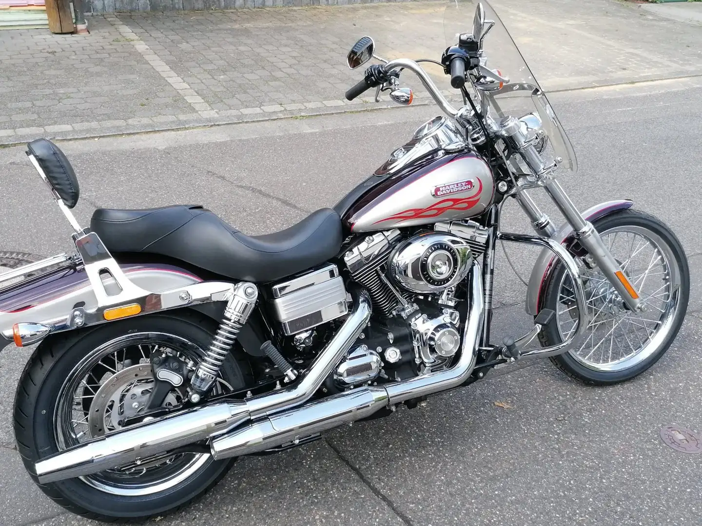 Harley-Davidson Dyna Wide Glide FXDWG Fialová - 1