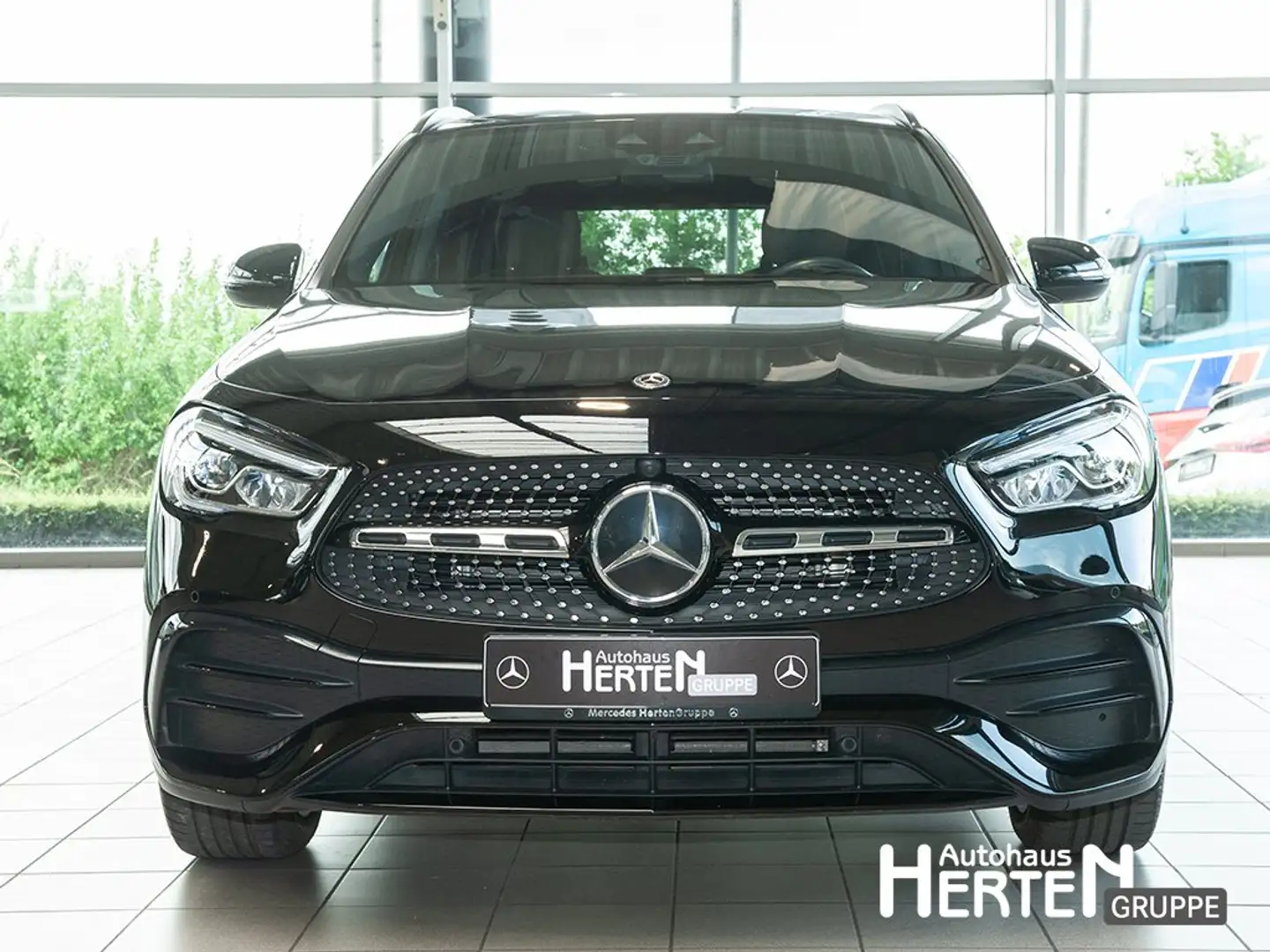 Mercedes-Benz GLA 200 EDITION AMG + NIGHT + 20" +LED+AMBIENTE Black - 2