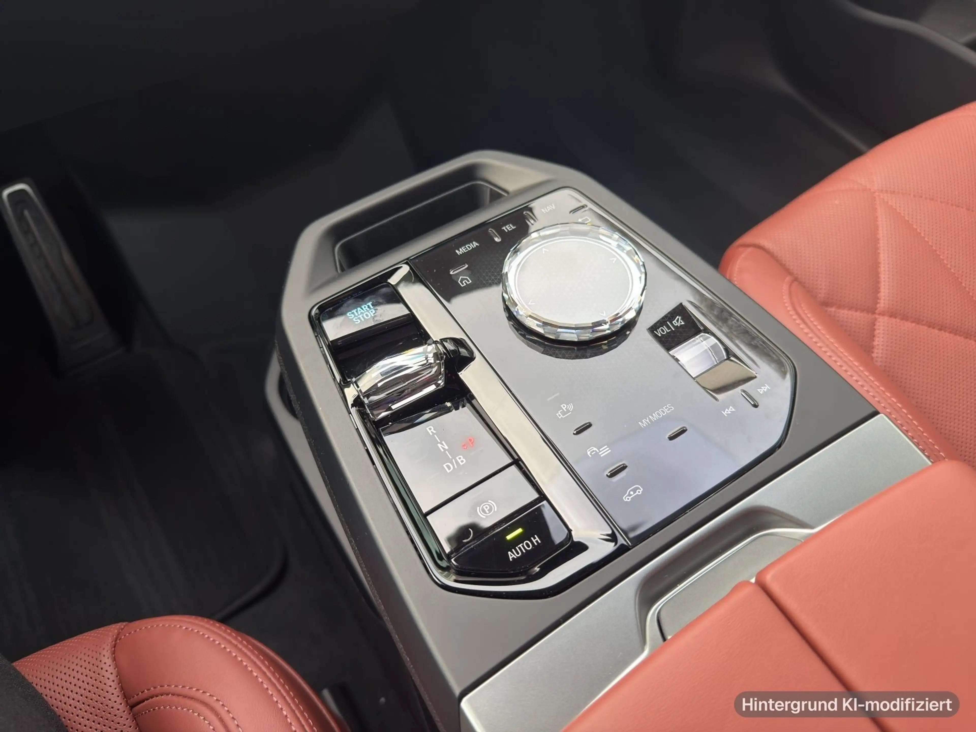 BMW iX M70 xDrive B&W Surround DAB Aktivlenkung LED — photo 14