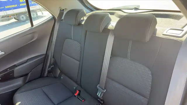 Kia Picanto view 9