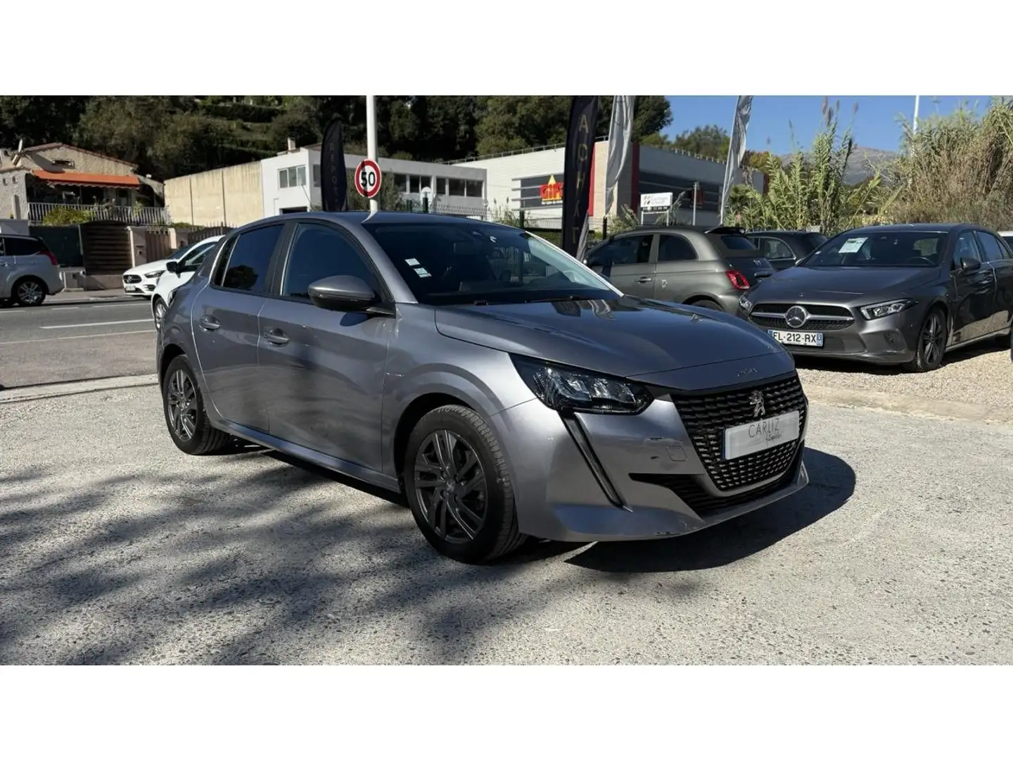 Peugeot 208 II Sté 1.2 PureTech 12V S\u0026S 100cv Active Business R 8741,67 EUR HT Gris - 1