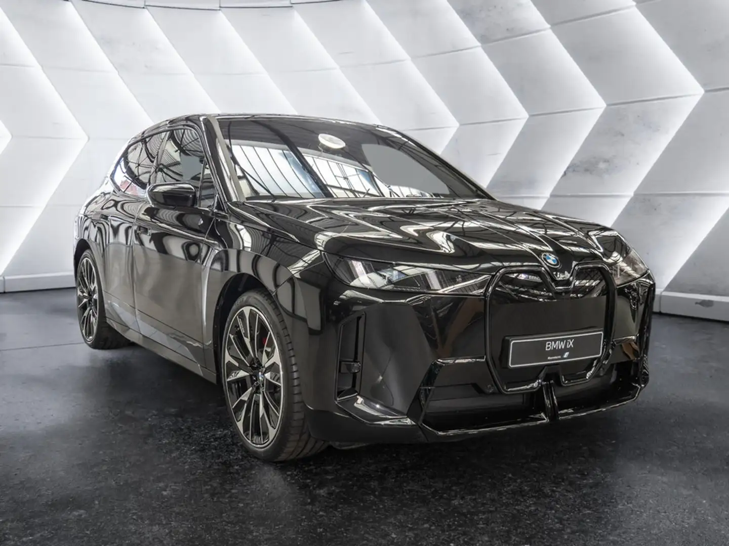 BMW iX xDrive 60 M-Sport Pro ACC LED PANO 360° Fekete - 2