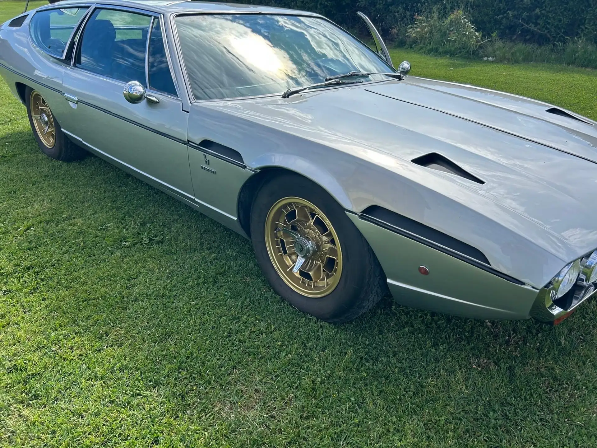 람보르기니 Espada 1972 실버 사진 4