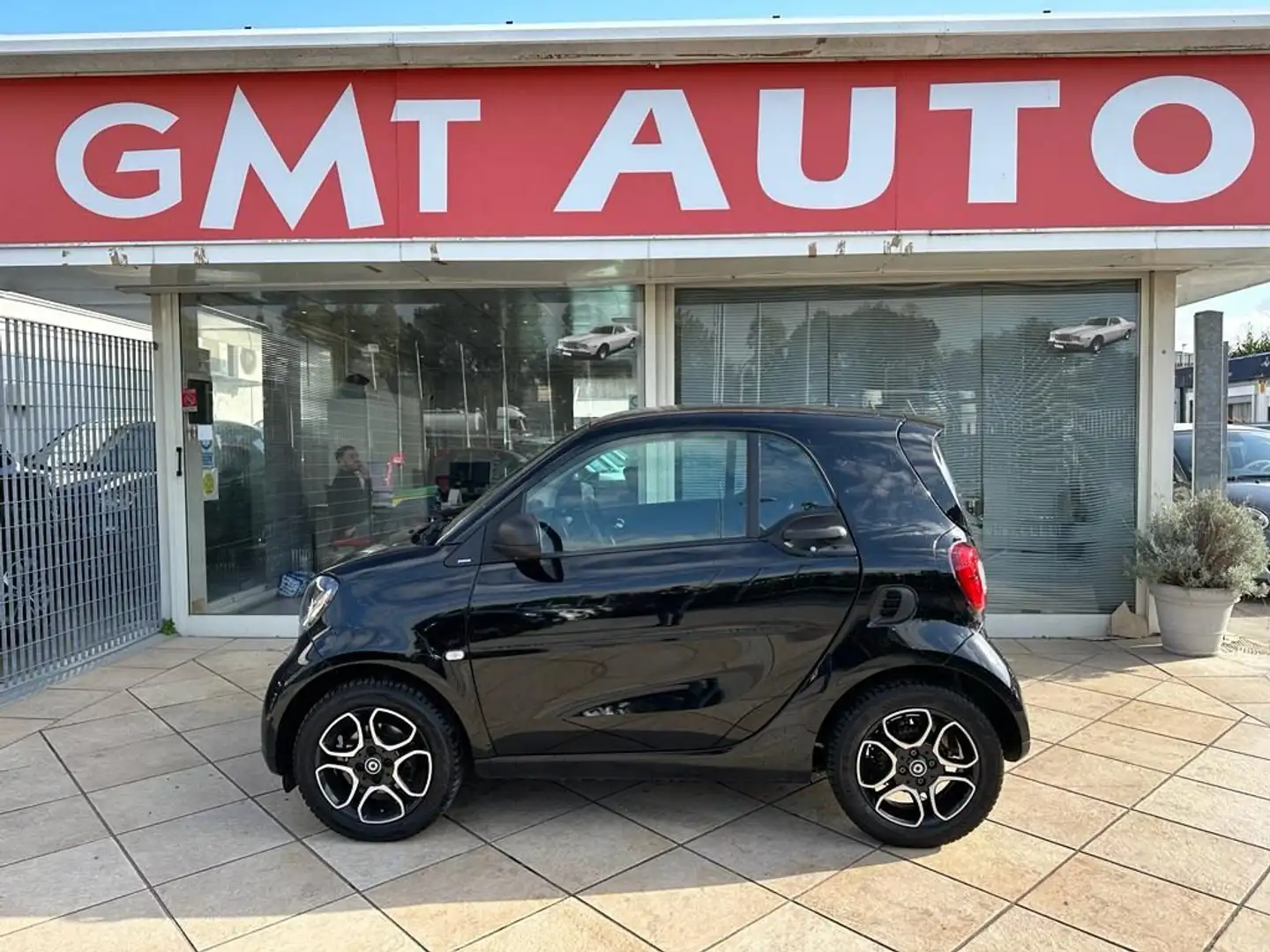 smart forTwo 0.9 90CV PASSION NAVI PANORAMA LED CERCHI PRIME Zwart - 2