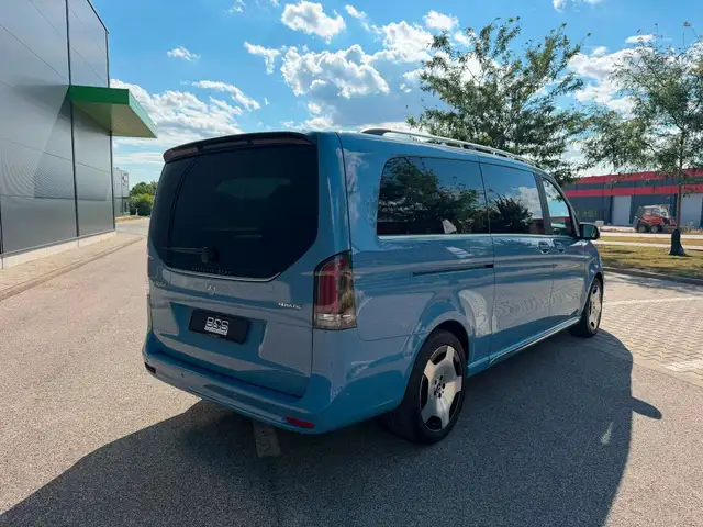 Mercedes-Benz V 300 view 12