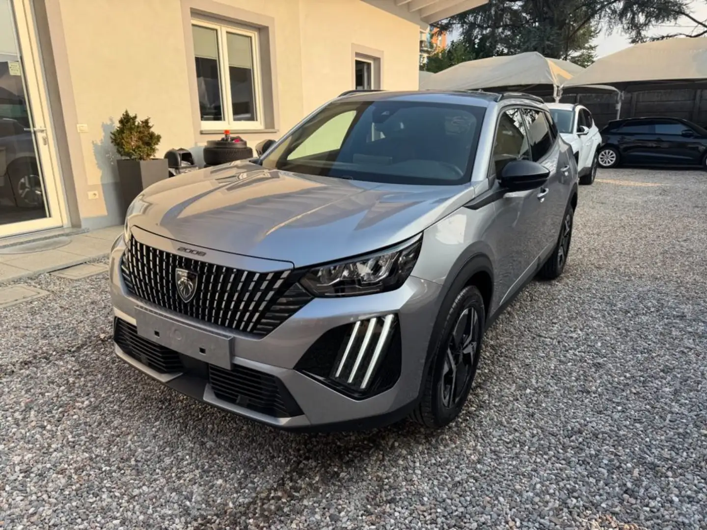 Peugeot 2008 PureTech 100 S&S Allure Gris - 1