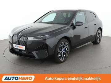 iX 40 xDrive Sport