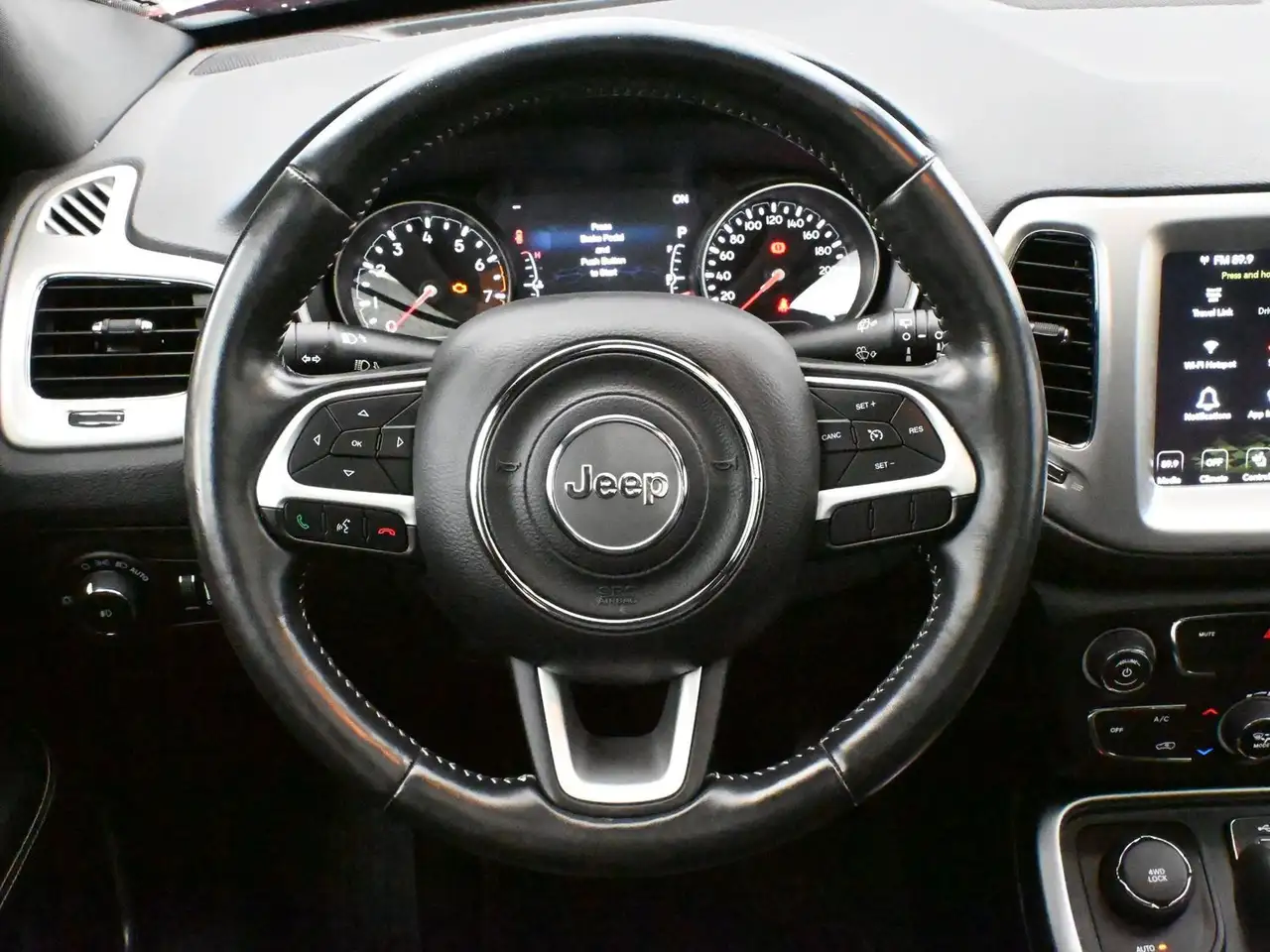 Jeep Compass снимка Jeep Compass