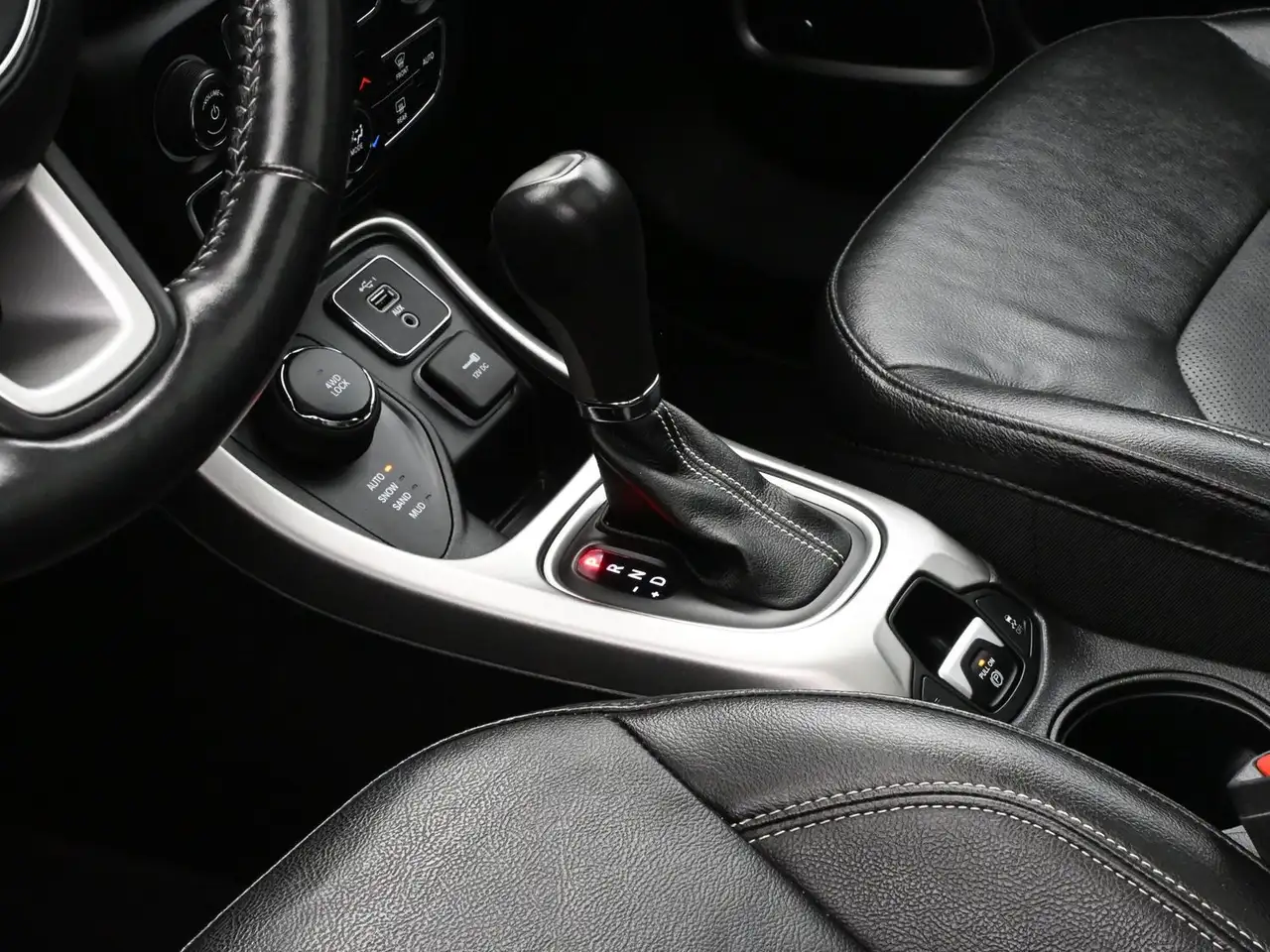 Jeep Compass снимка Jeep Compass