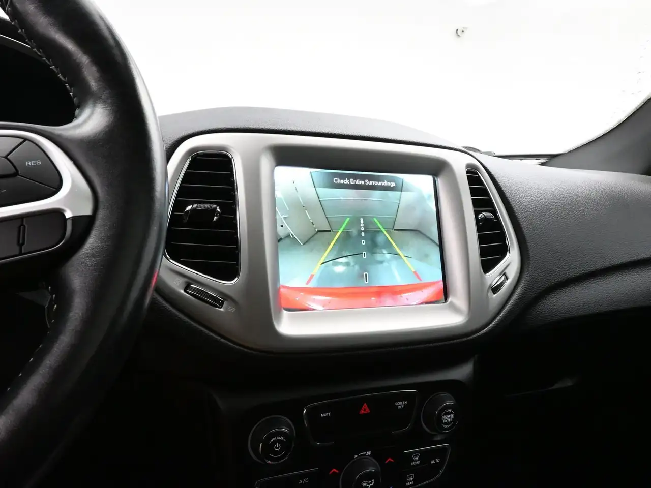 Jeep Compass снимка Jeep Compass