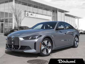 eDrive40 Premium Enhanced | Local | Clean CARFAX