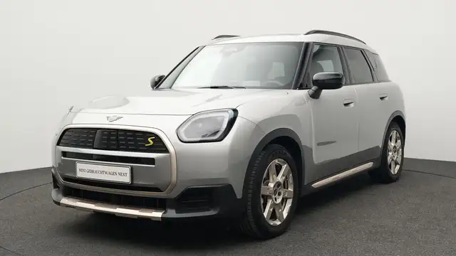 MINI Countryman SE All4 Favoured Trim