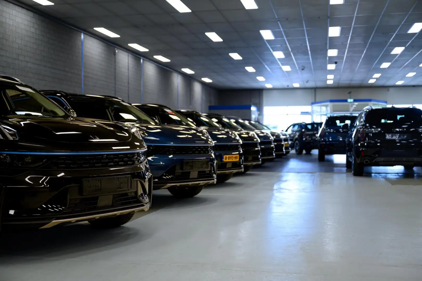 Lynk & Co 01 *RVL Auto's - OUTLET * 100 stuks en Co's op VOORRA Zwart - 2