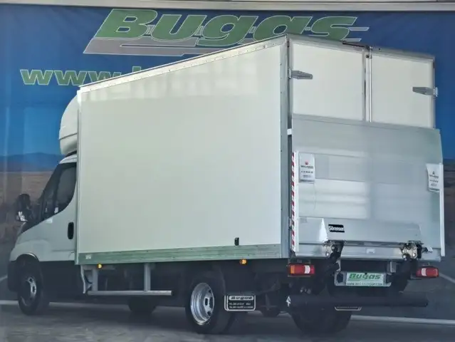 Iveco Daily IVECO 35C16 160 CV 20M3 PAQUETERA CON TRAMPI