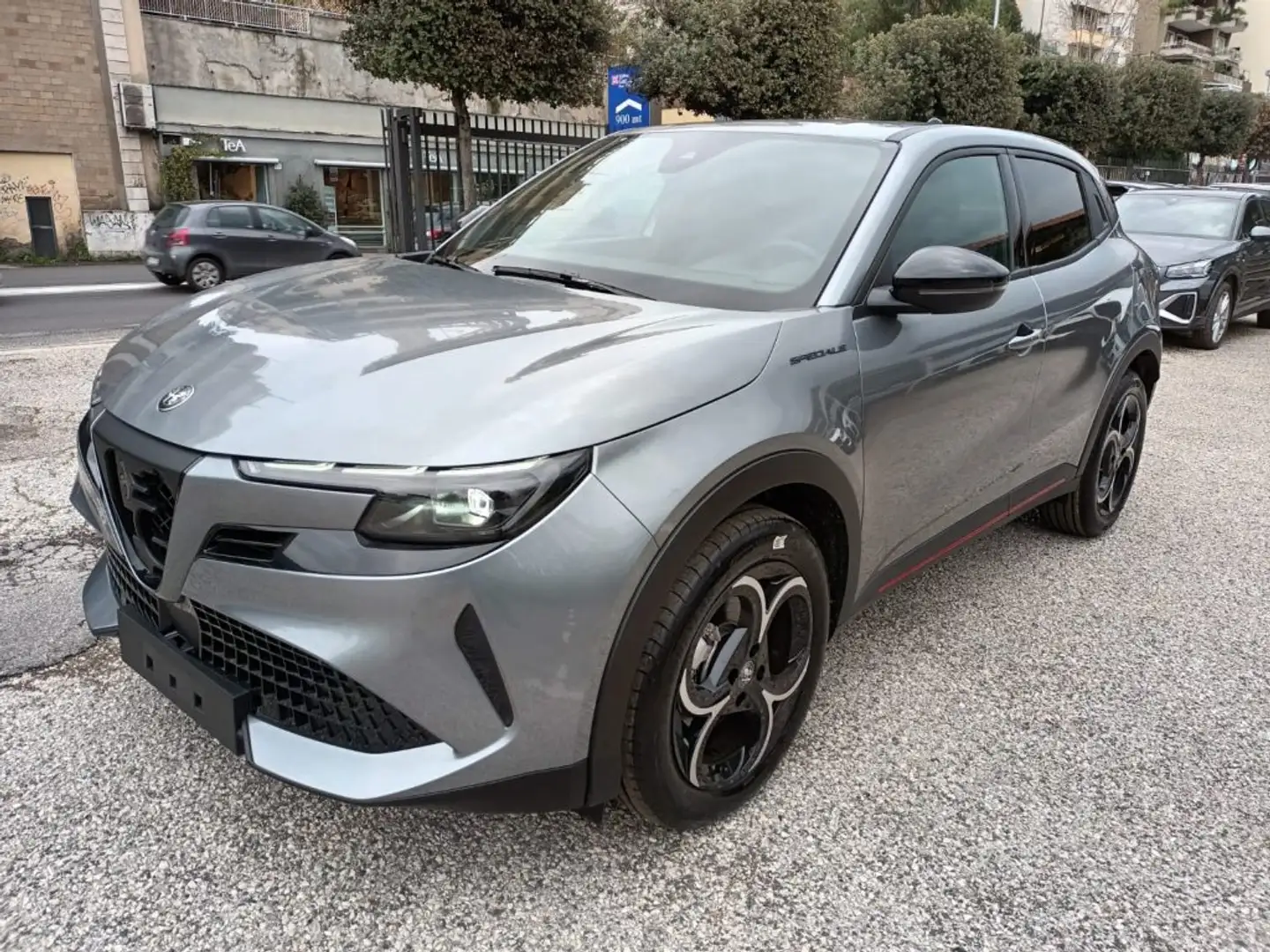 Alfa Romeo Junior 1200 HYBRID SPECIALE 136CV EDCT6 NAV CAM"18 Gri - 1