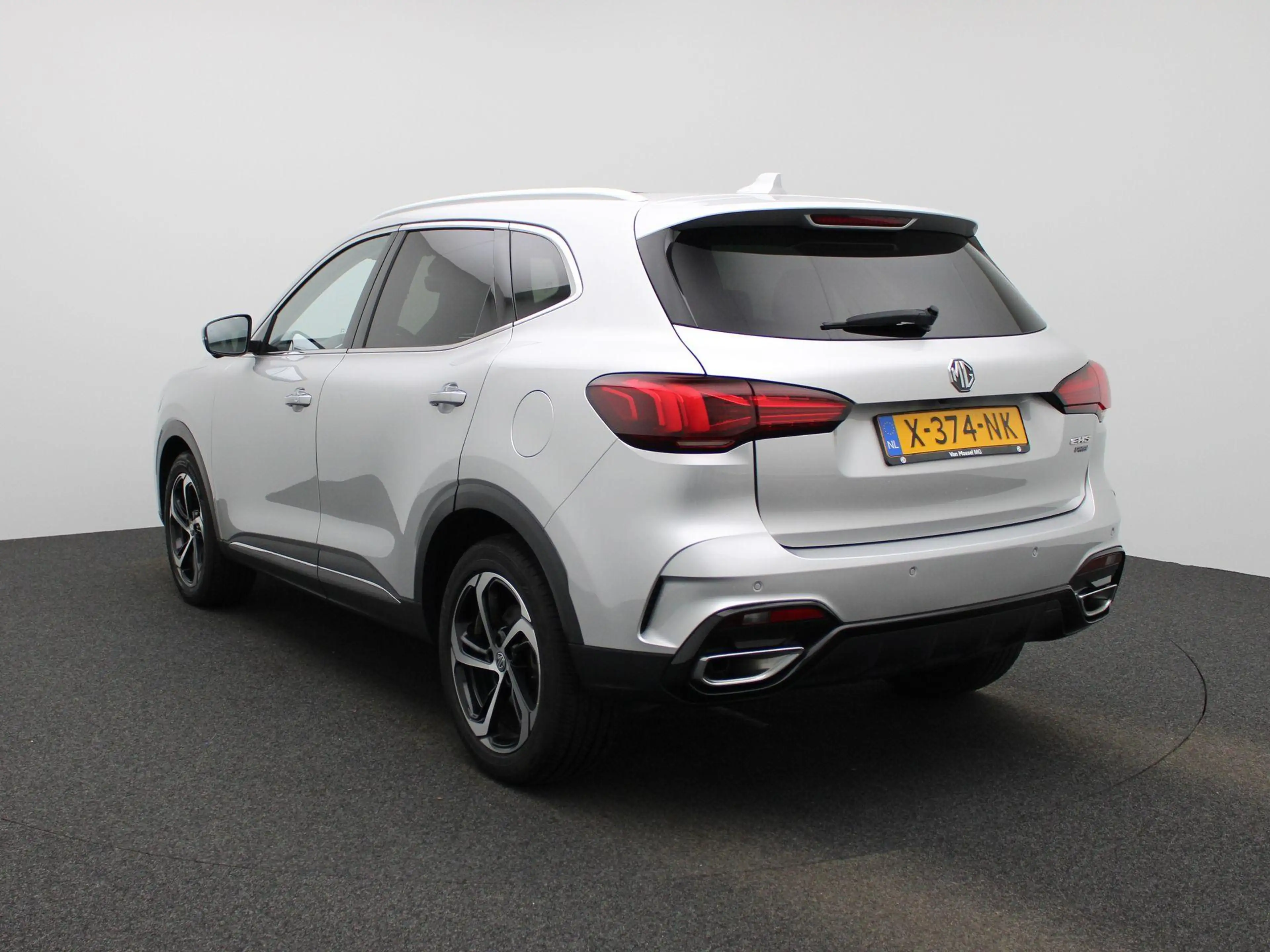 MG EHS 1.5 TGDI PHEV Aut. Luxury | Panoramadak | Leder | — photo 2