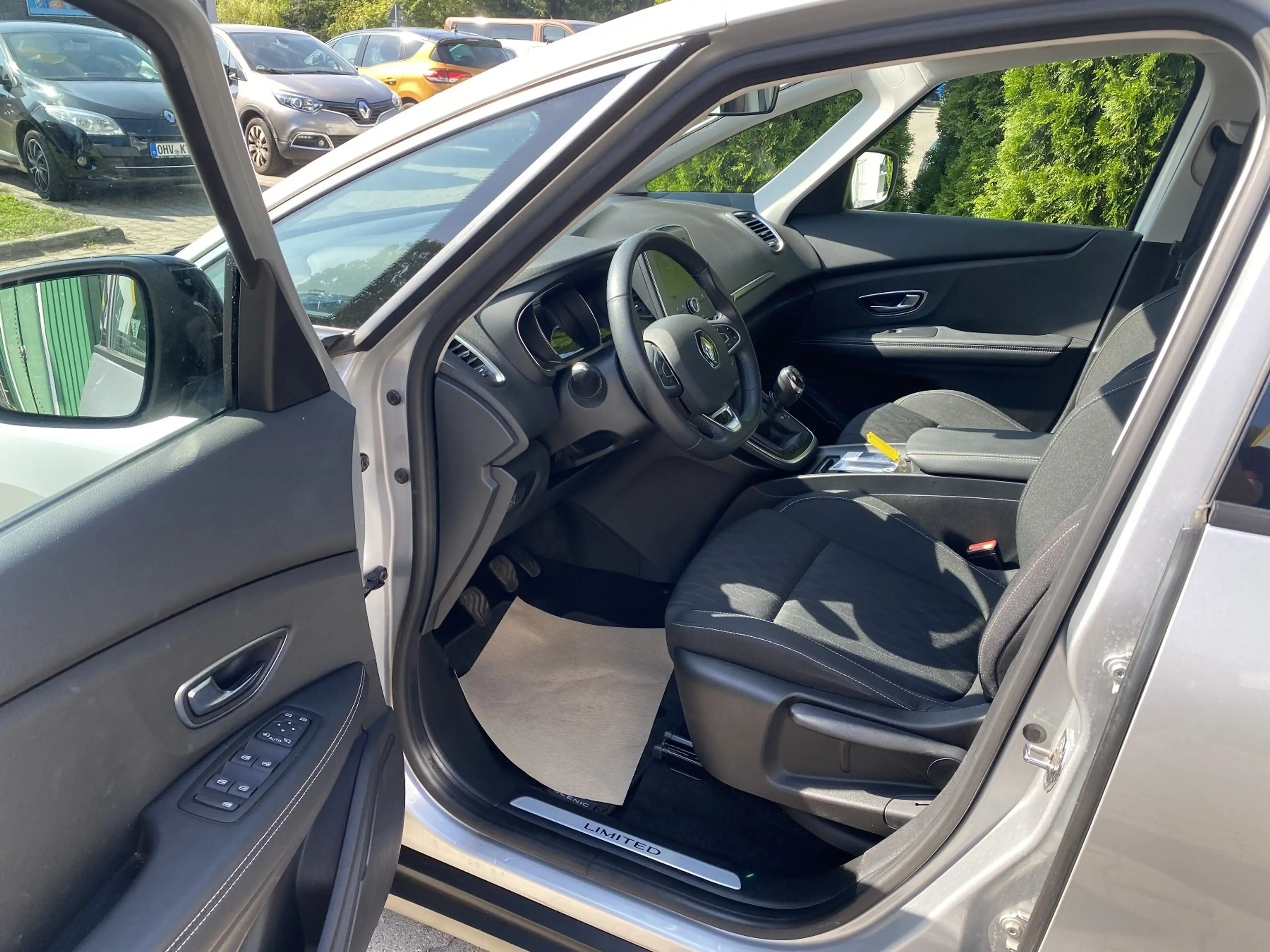 Renault Scenic IV LIMITED Deluxe TCe — photo 10