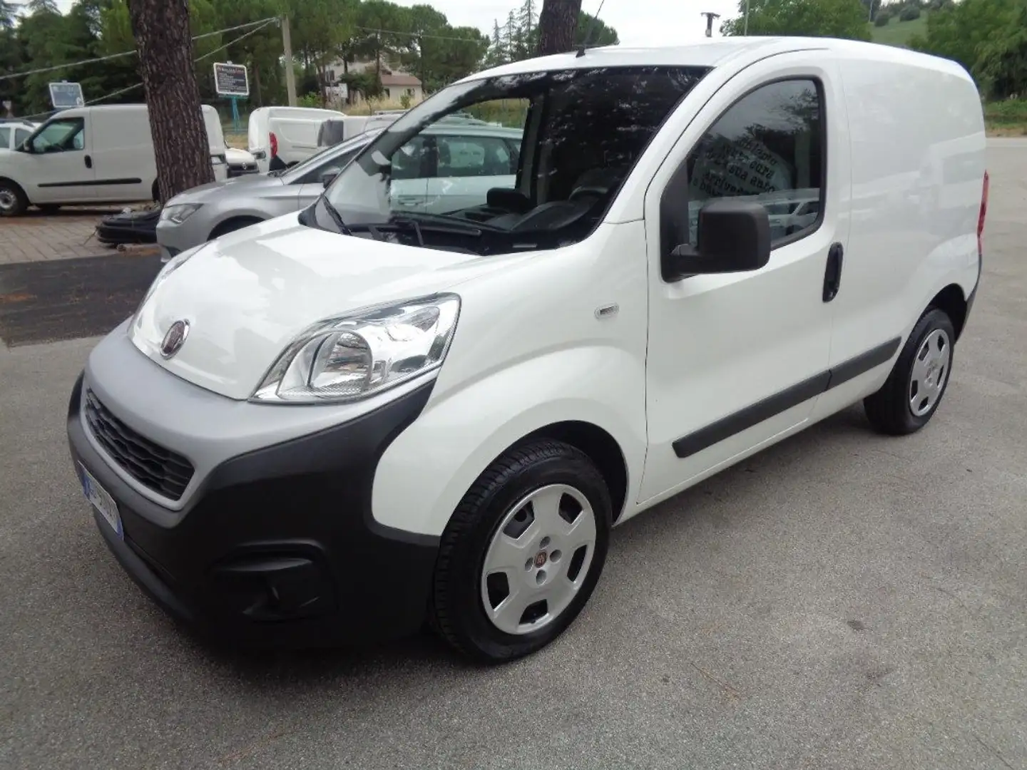 Fiat Fiorino 1.3 MJT 95CV Cargo SX Blanc - 1