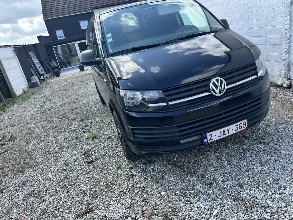 Volkswagen T6 Transporter 2018 из Европы — купить под ключ