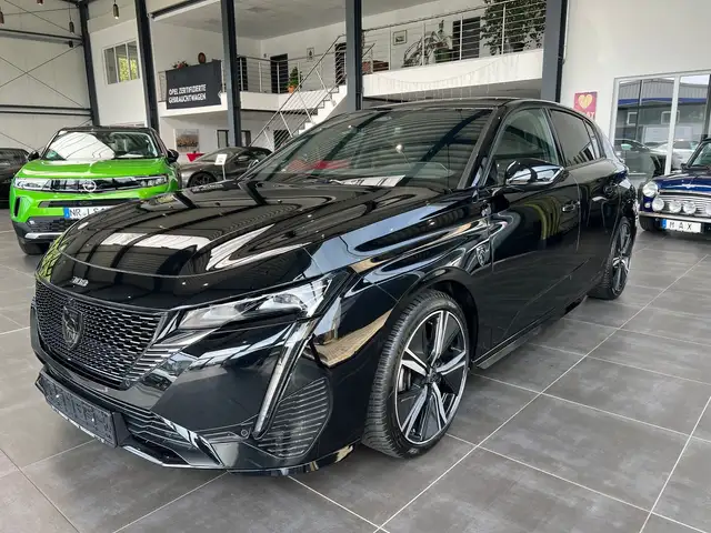 Peugeot 308 GT PureTech 130 EAT8 +LED-Matrix + Kamera + Navi +