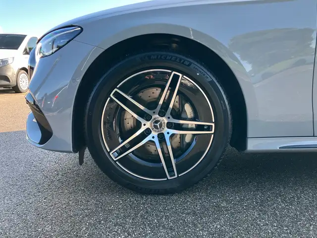 Mercedes-Benz E 300 de 4MATIC Limousine mit EQ Hybrid Technologi AMG L Ansicht 13