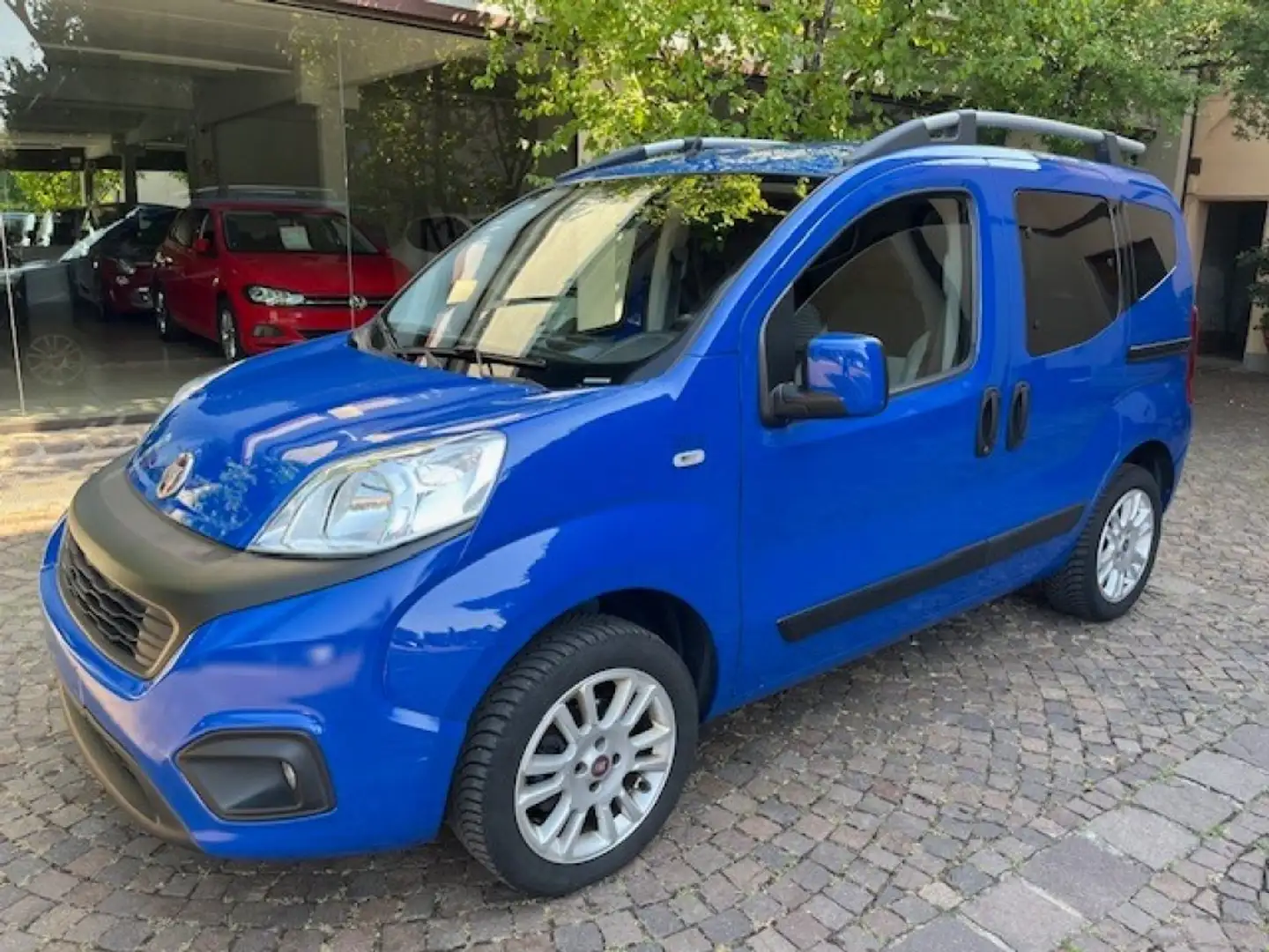 Fiat Qubo 1.4 5 Posti Lounge Neopatentati Bleu - 1