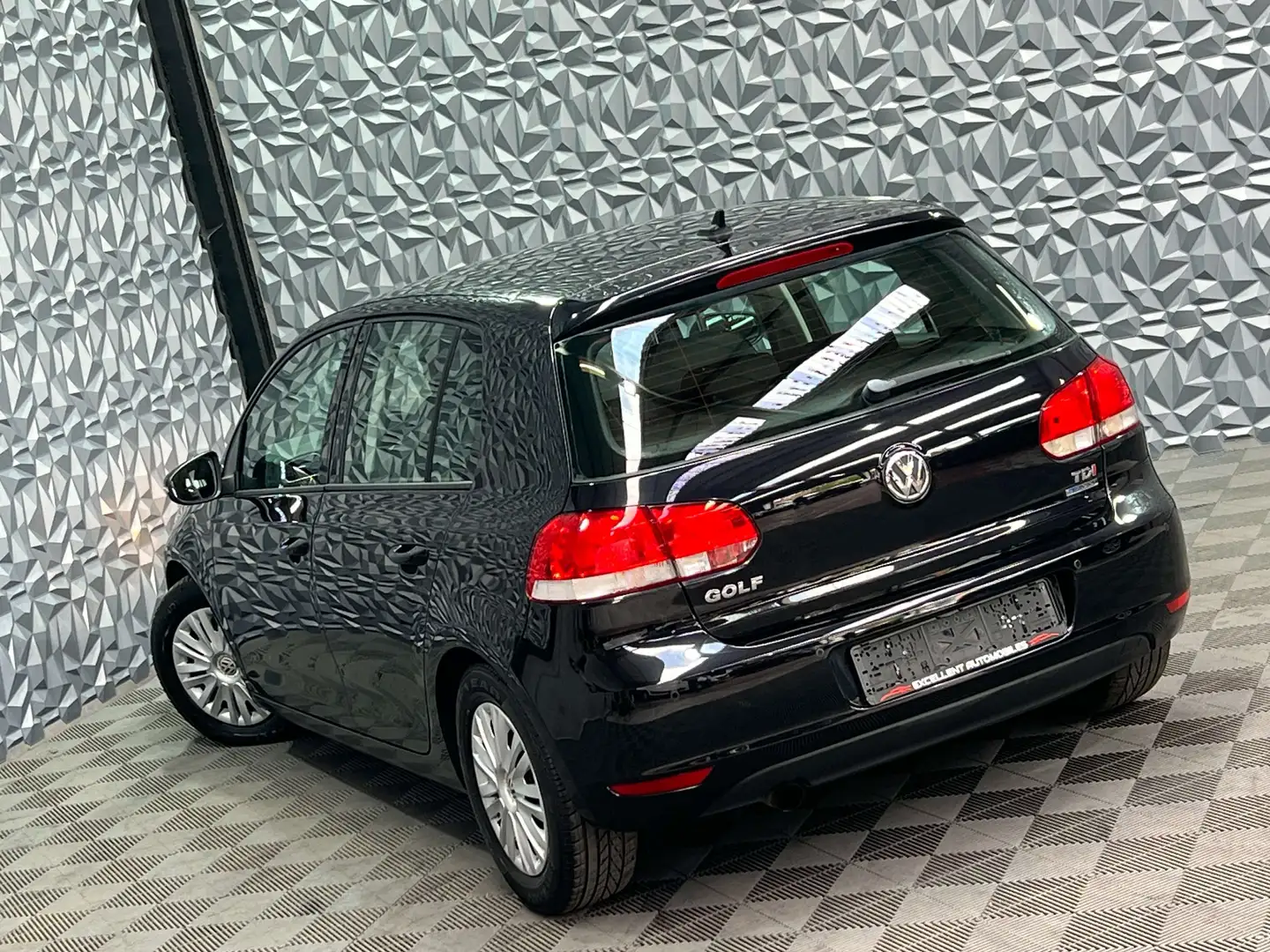 Volkswagen Golf 1.6 CR TDi Trendline/AIRCO/GPS/PDC/GARANTIE 12 M Noir - 2