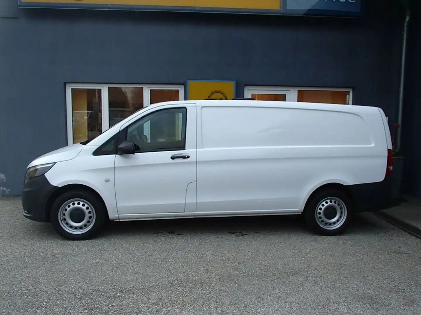 Mercedes-Benz Vito 114CDI, 4MATIC extralang, BOTT Blanc - 1