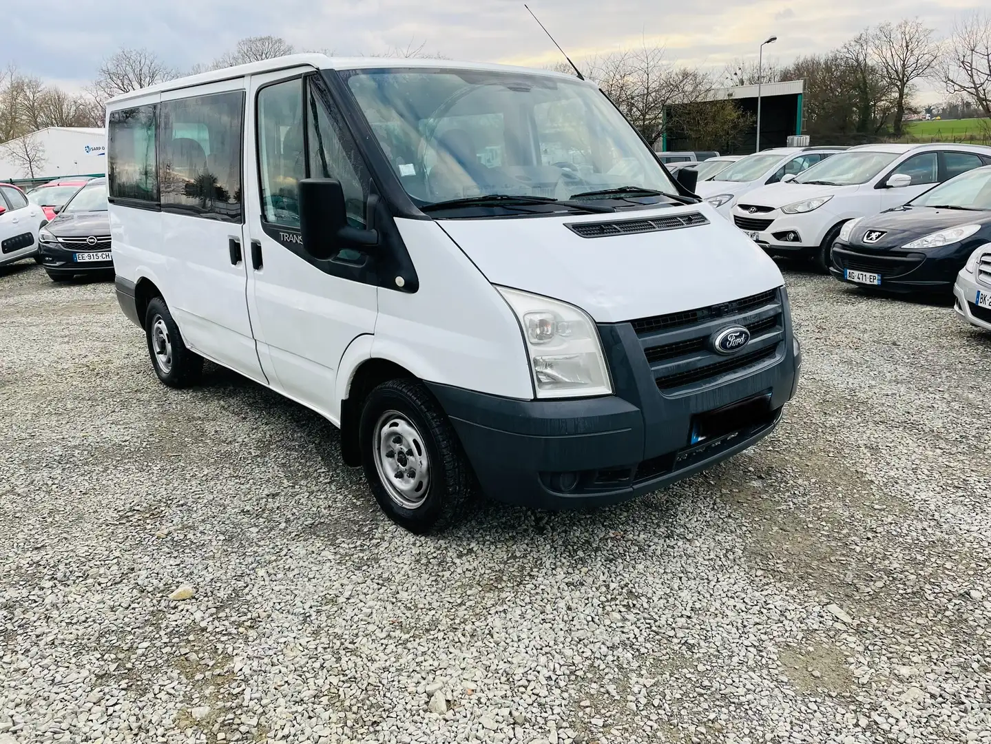 Ford Transit 300 M TDCi 110 Blanc - 1