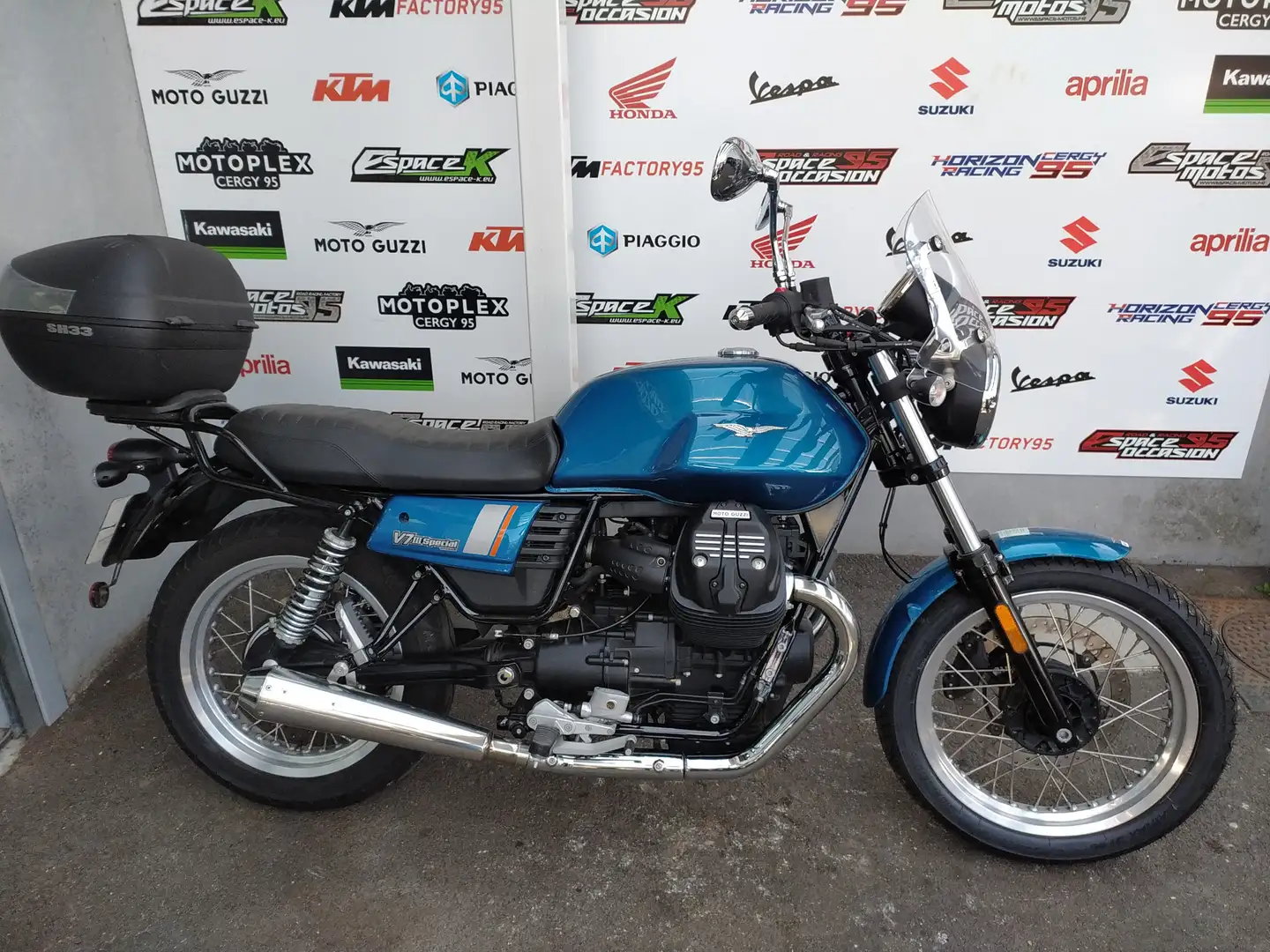 Moto Guzzi V 7 Albastru - 1