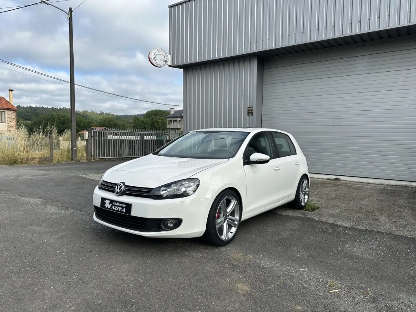 Volkswagen Golf 2.0TDI CR Sport 140 Blanc - 1