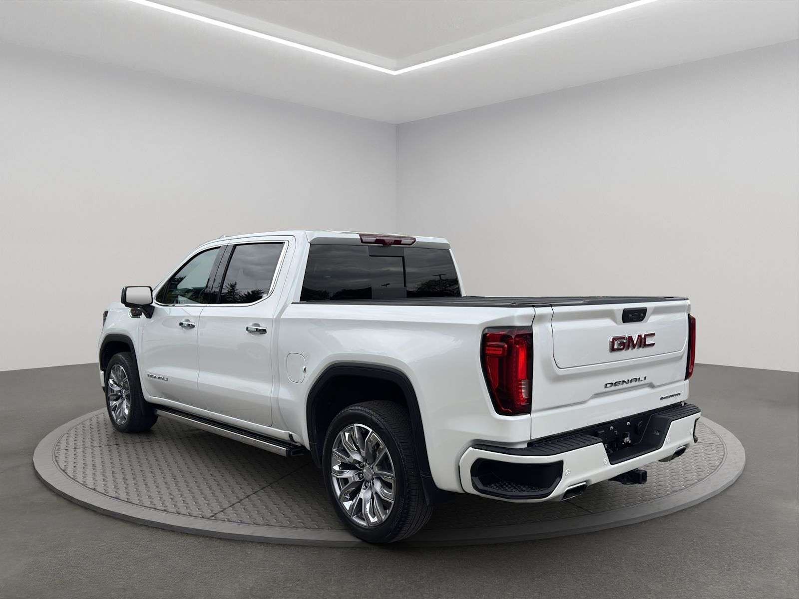 2024 GMC Sierra 1500 4WD Crew Cab 147  Denali — снимка 1