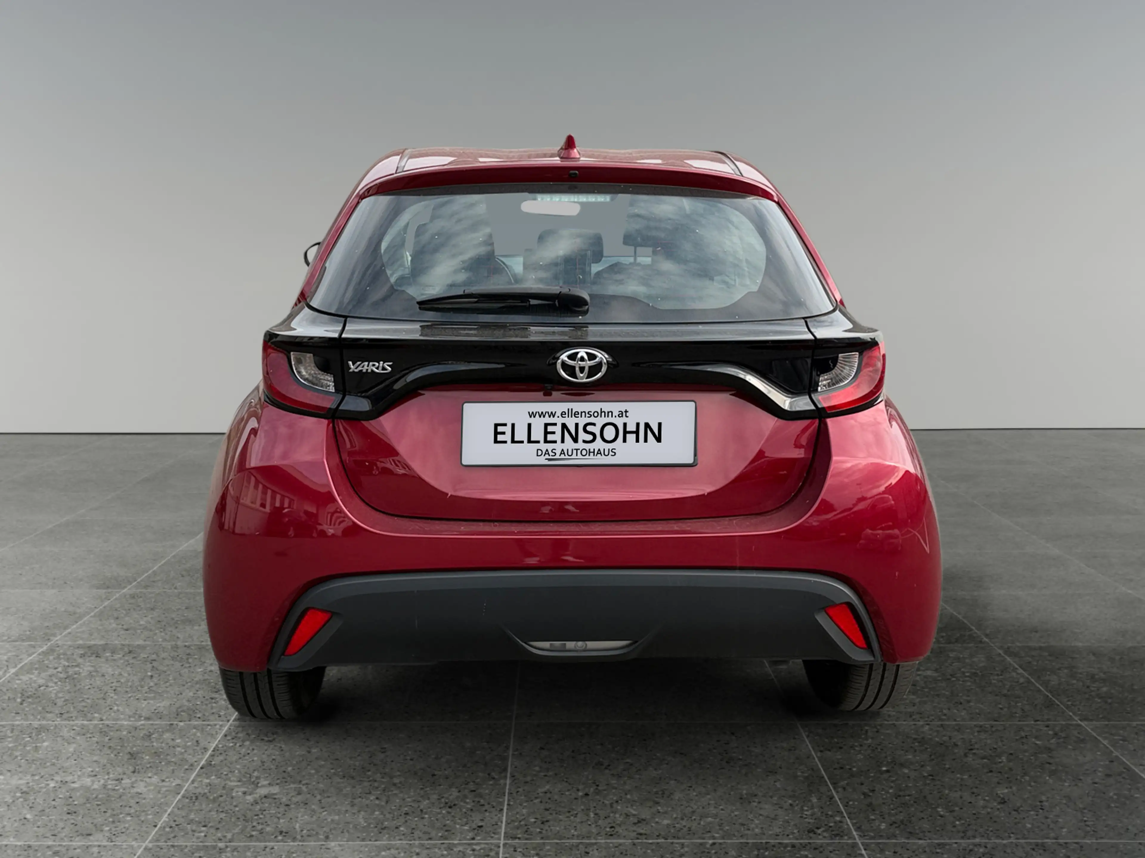 Toyota Yaris Yaris - 1,0 l 5-türig Active — photo 4