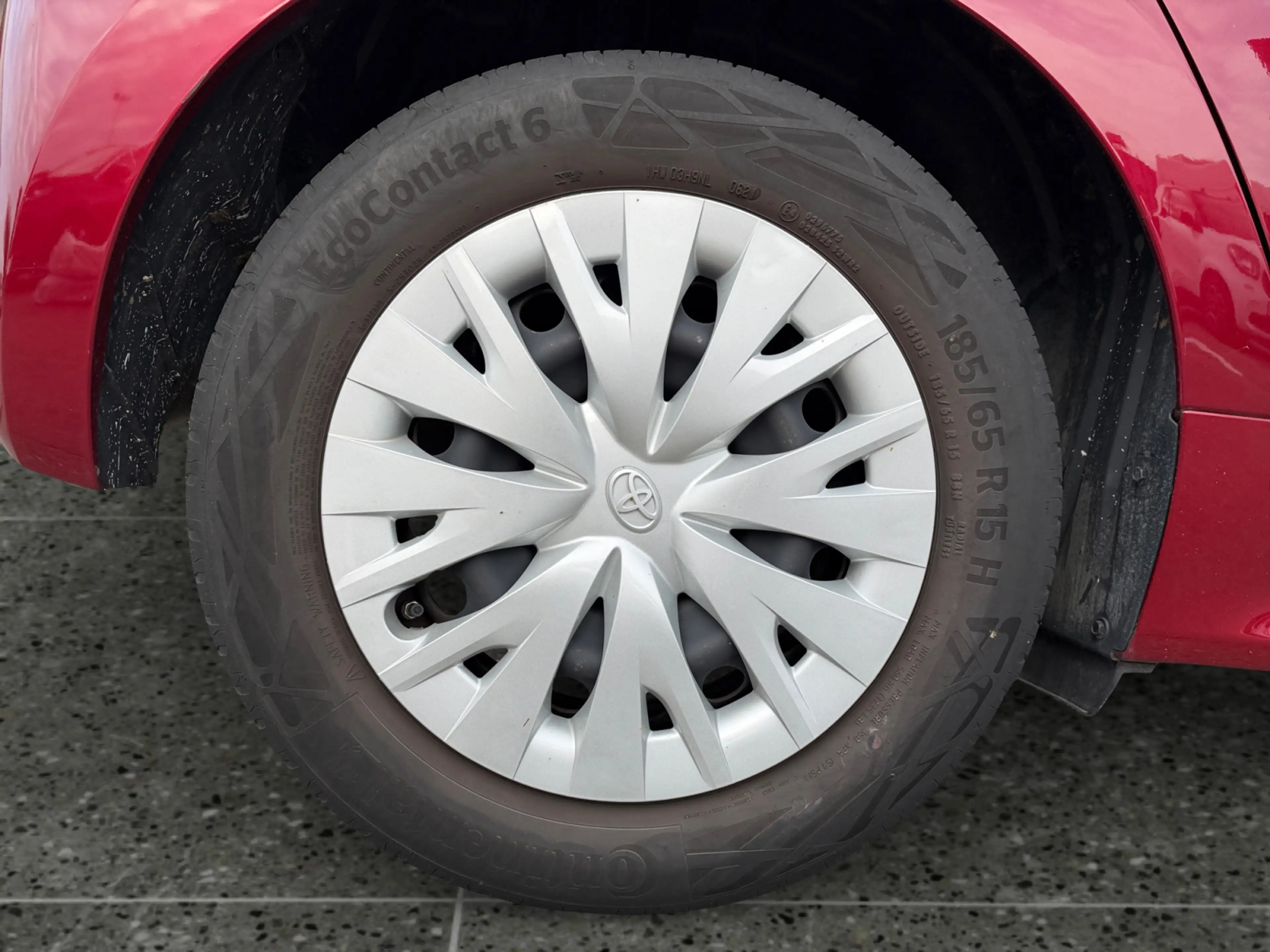 Toyota Yaris Yaris - 1,0 l 5-türig Active — photo 15