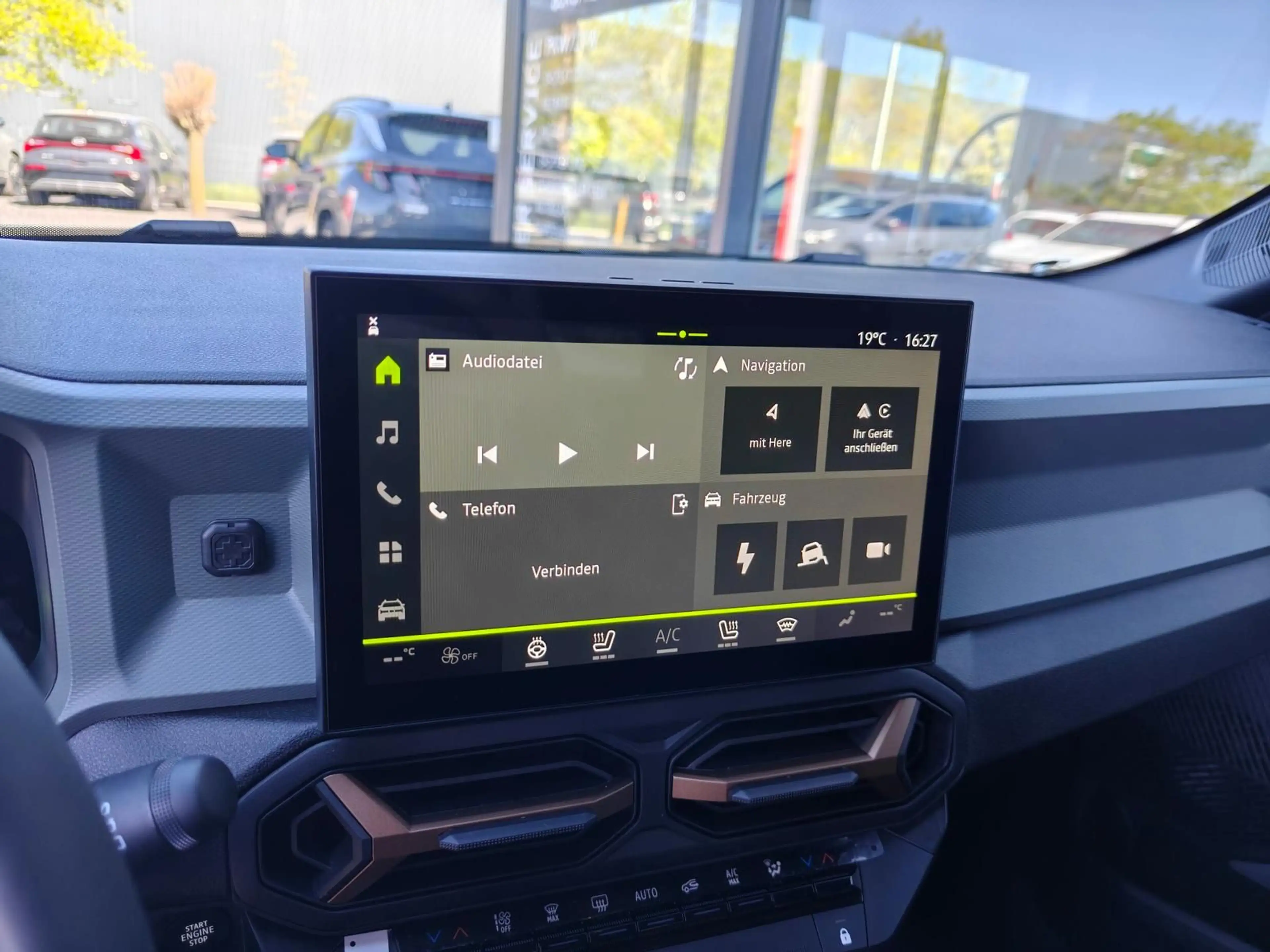 Dacia Bigster LPG Hybrid 4x4 Extreme *LED*NAVI*SHZ*360 — photo 12