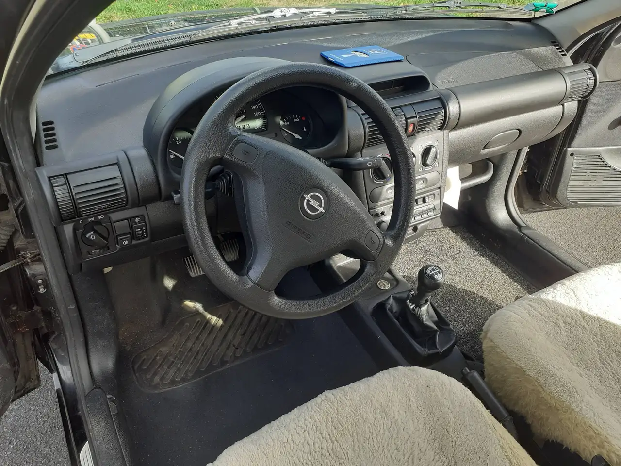 Opel Corsa Special, foto 7