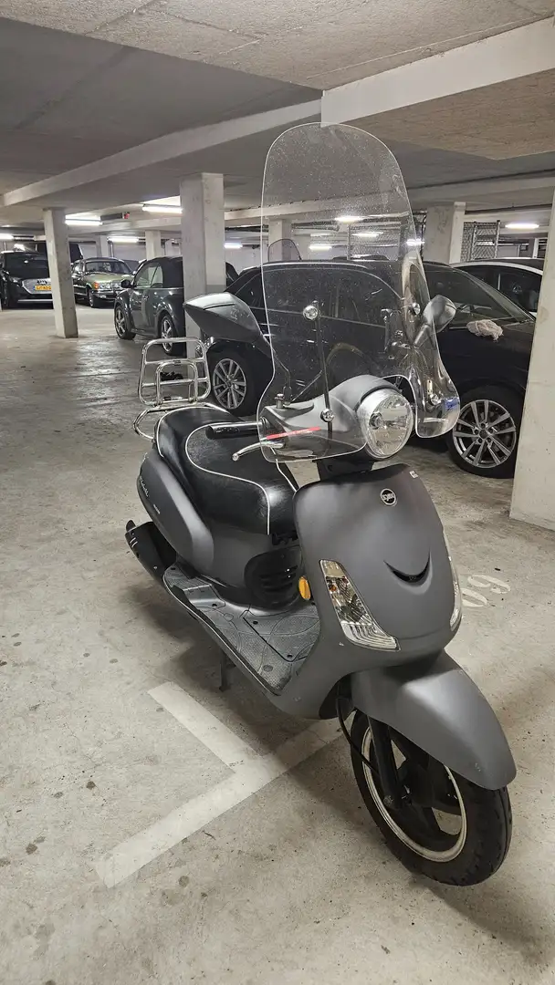 SYM Fiddle 50 Fiddle II 2018 9.5k km. Goed staat! Szary - 1