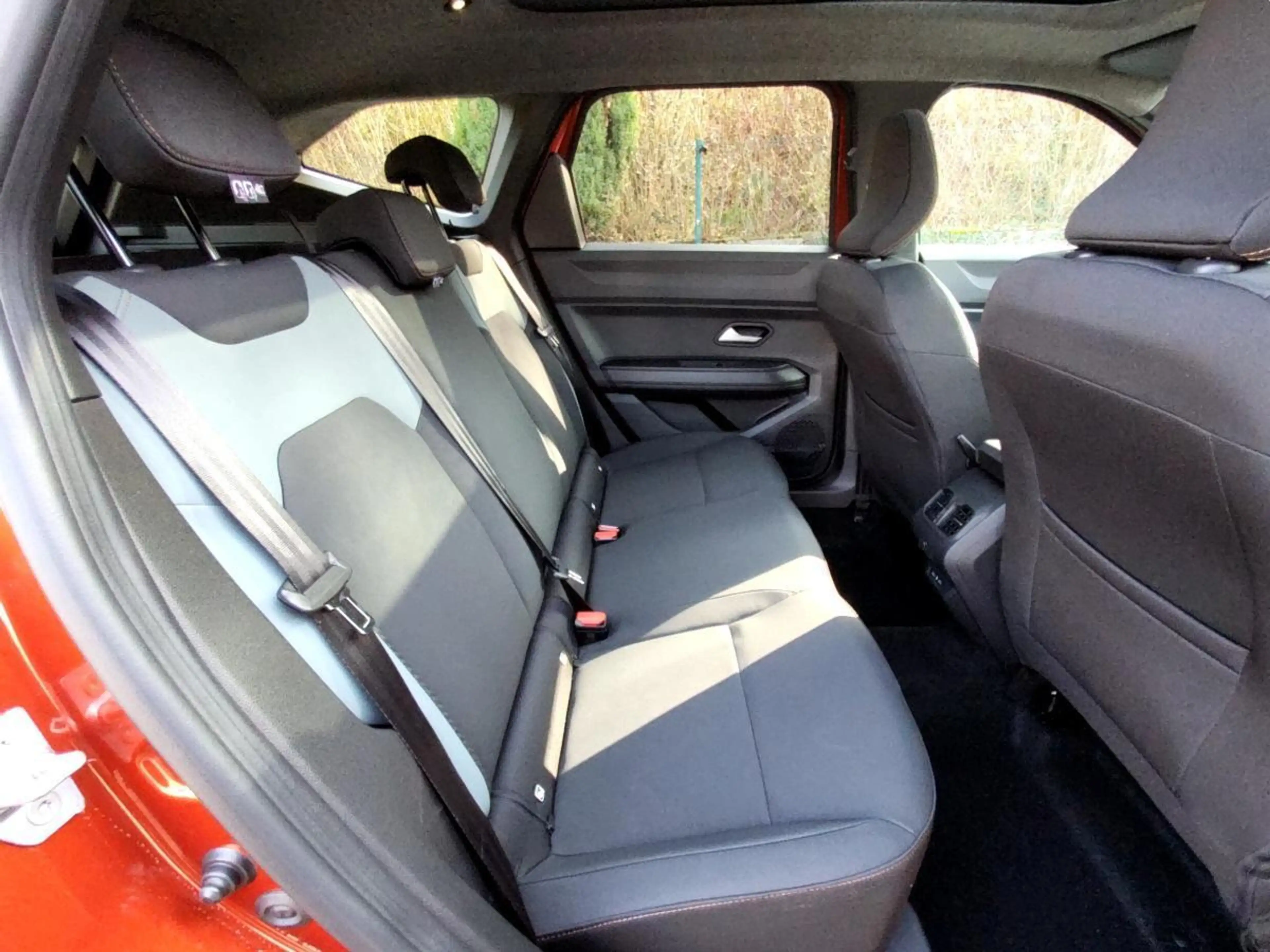 Dacia Bigster Extreme TCe 140 — photo 11