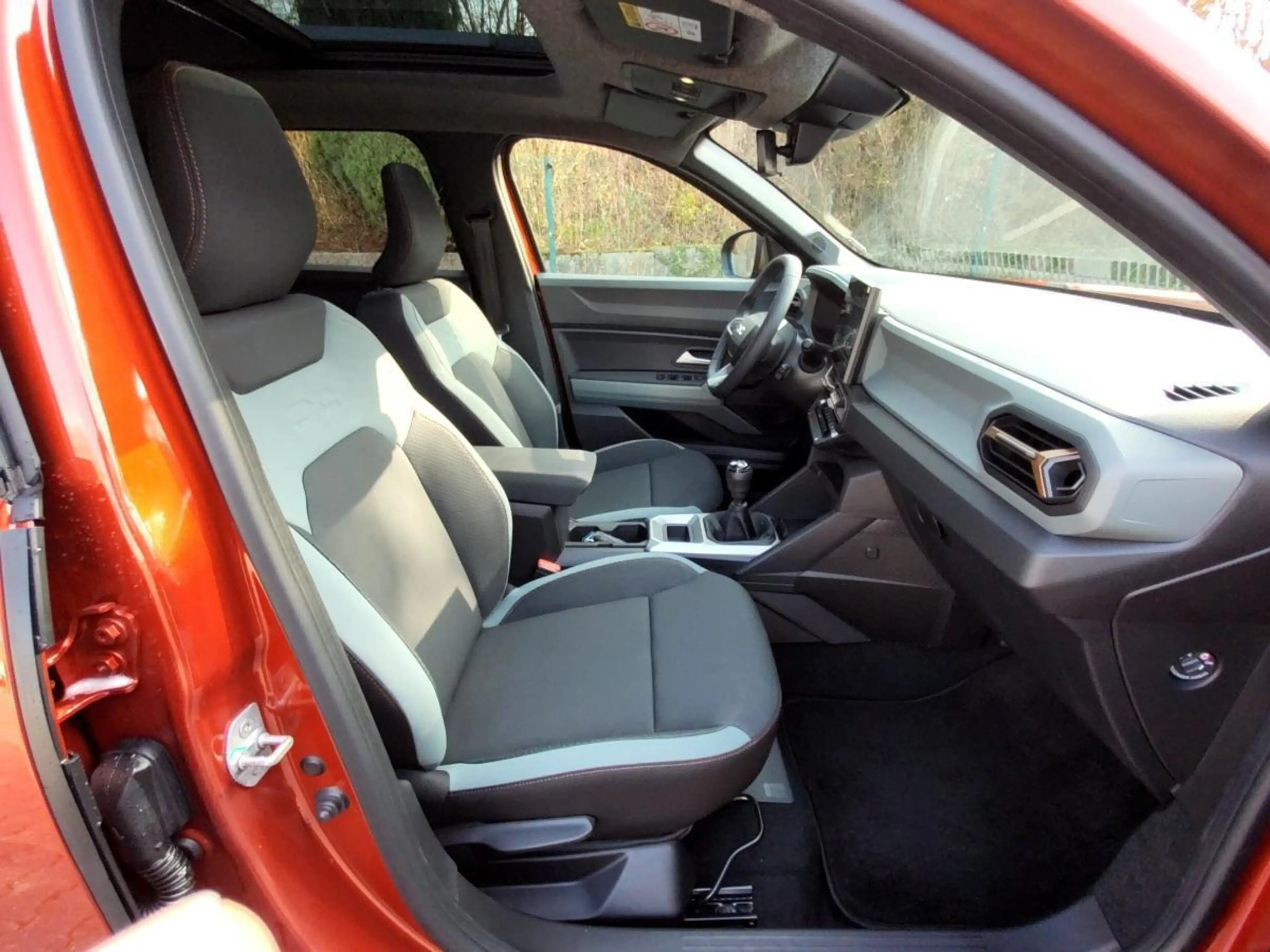 Dacia Bigster Extreme TCe 140 — photo 14