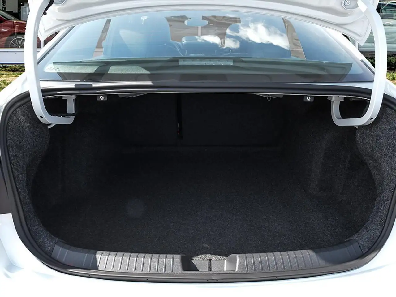 Volkswagen Jetta снимка Volkswagen Jetta