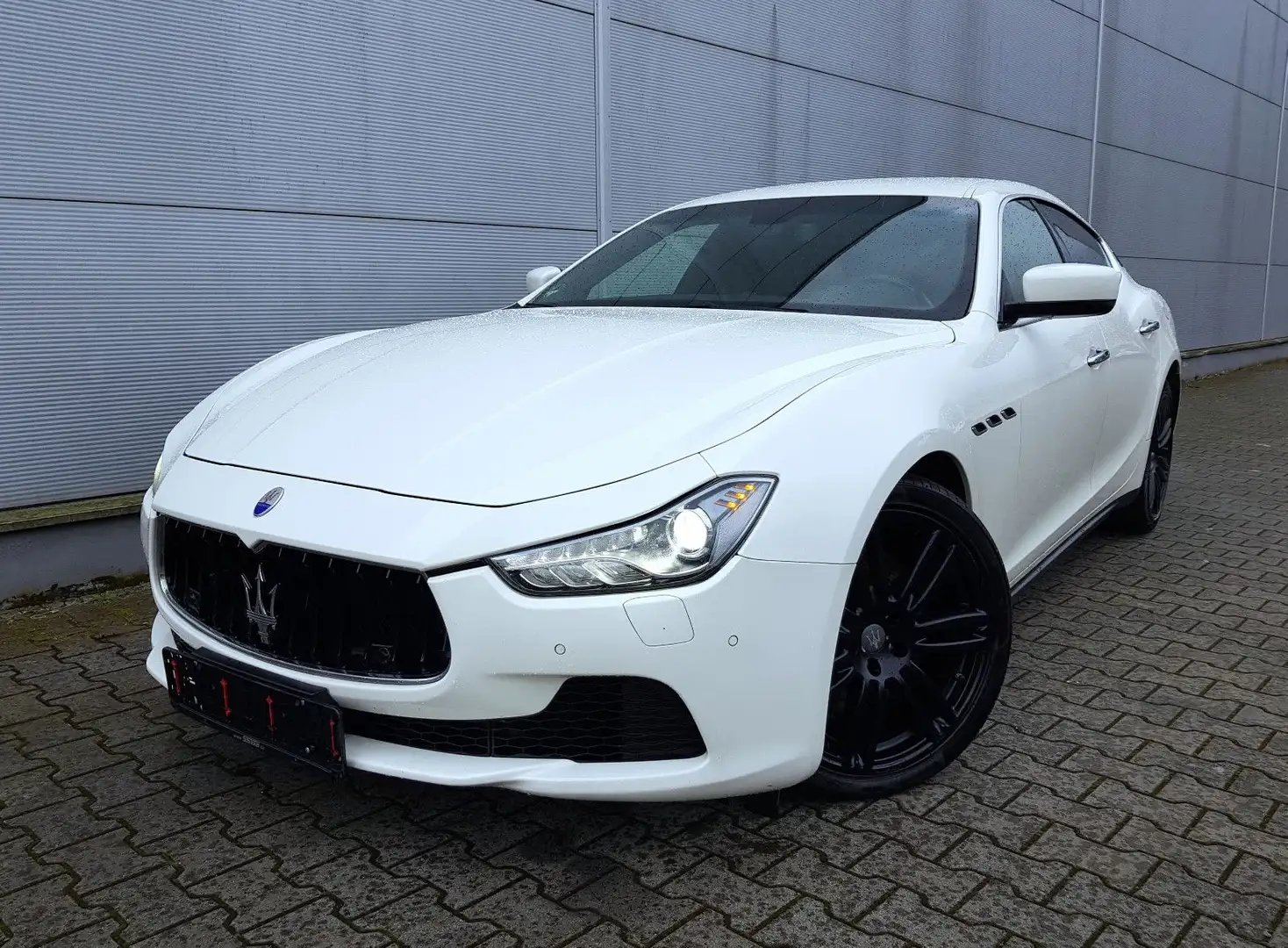 Maserati Ghibli Basis+Leder+Navigation+Guter Zustand Beyaz - 2