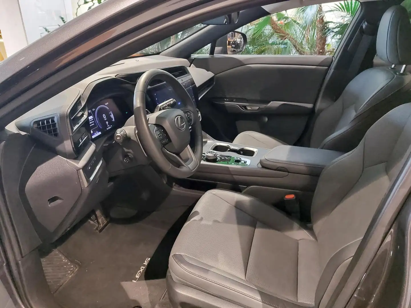 Lexus RZ 450E AWD Executive Line - 2