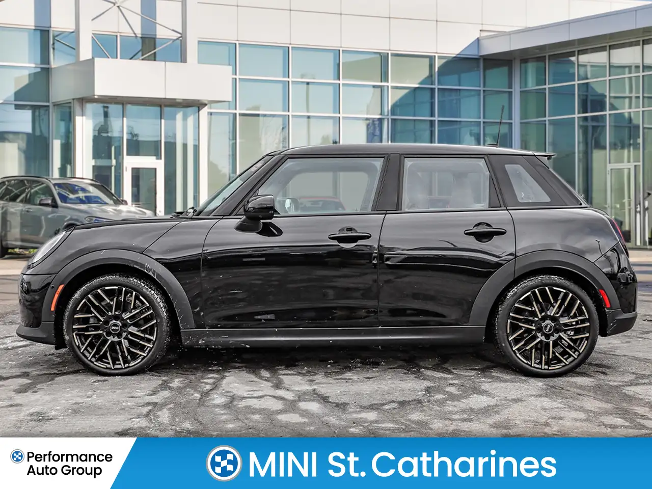 MINI 5 Door снимка MINI 5 Door