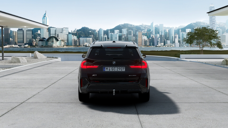 BMW X1 xDrive25e M Sport Automaat / Panoramadak / Trekhaa — photo 4