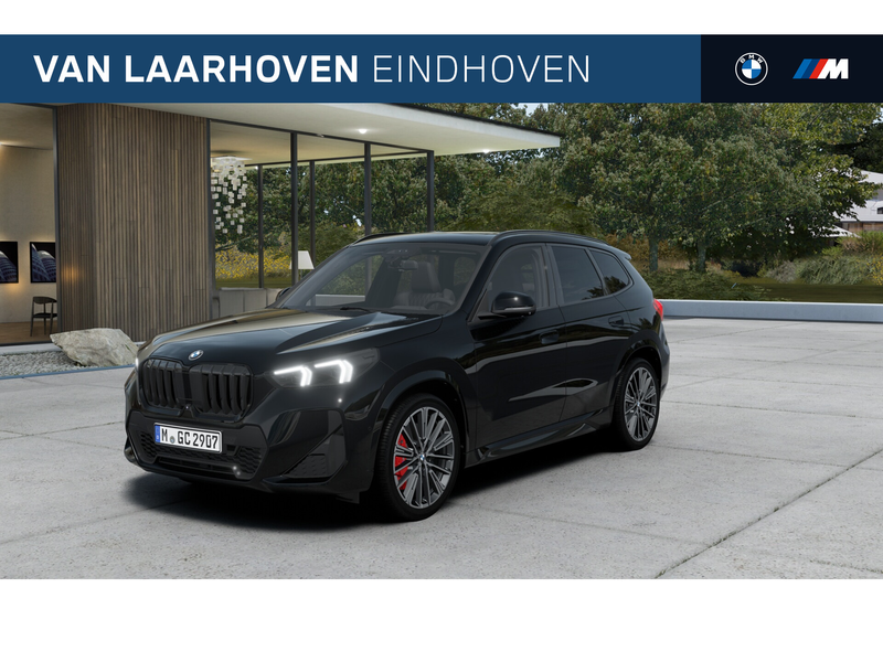BMW X1 xDrive25e M Sport Automaat / Panoramadak / Trekhaa