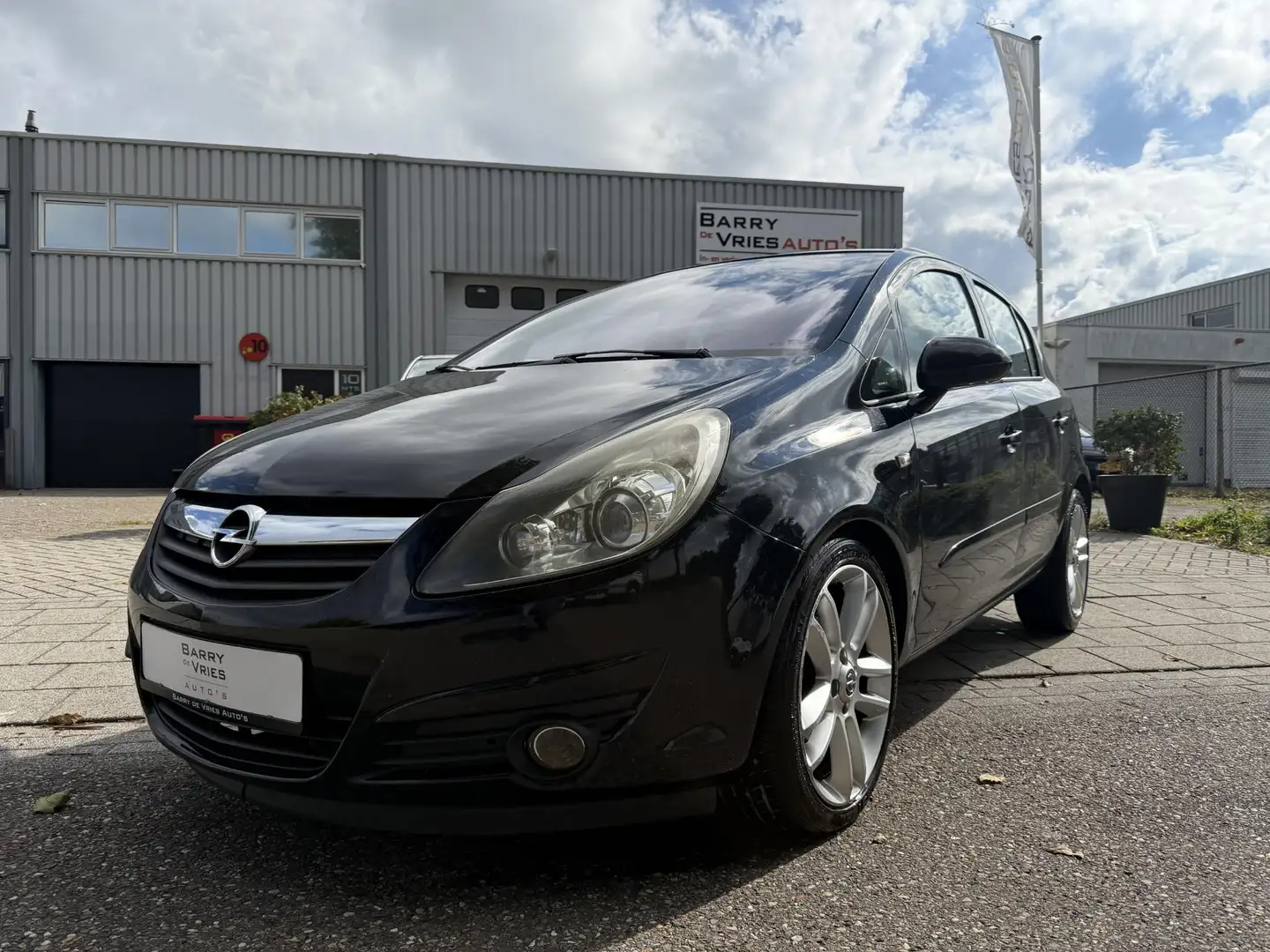 Opel Corsa 1.2-16V Cosmo | Nieuwe Apk | VASTE PRIJS | Schwarz - 1