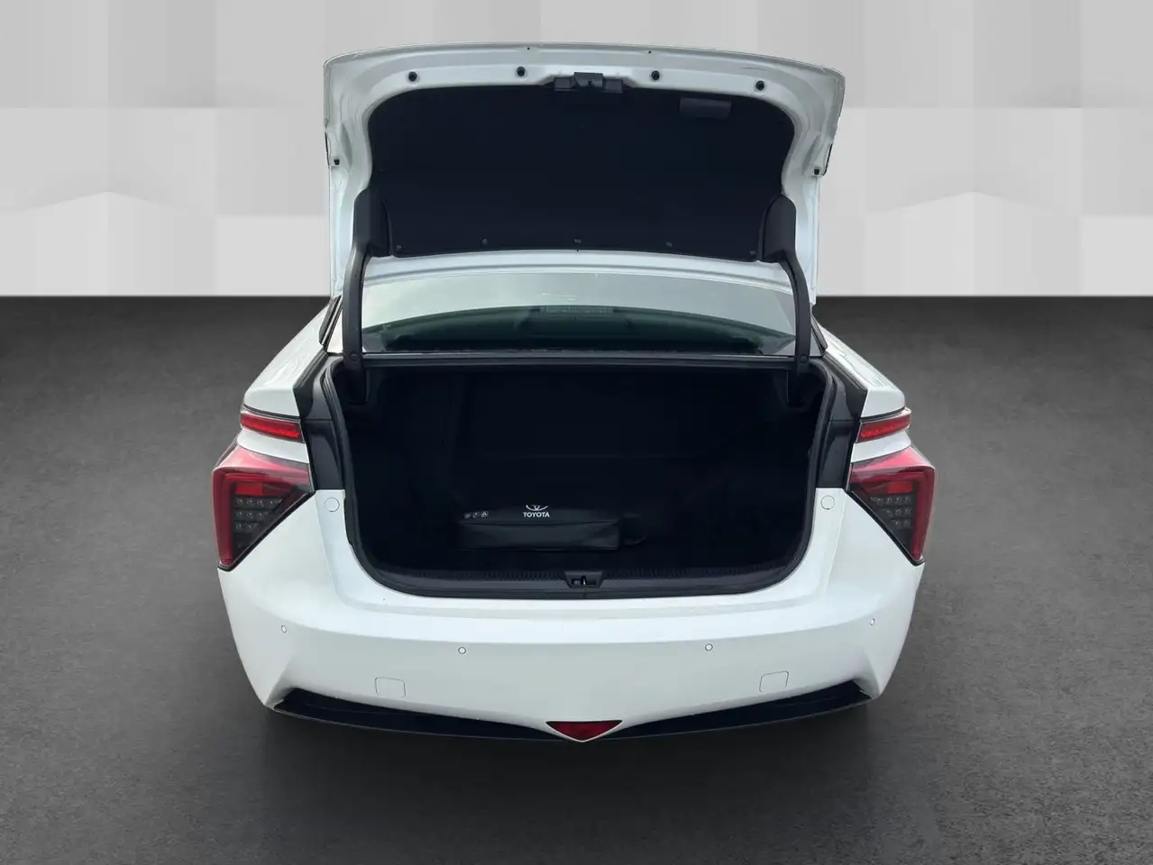 Toyota Mirai — photo 16 sur 18