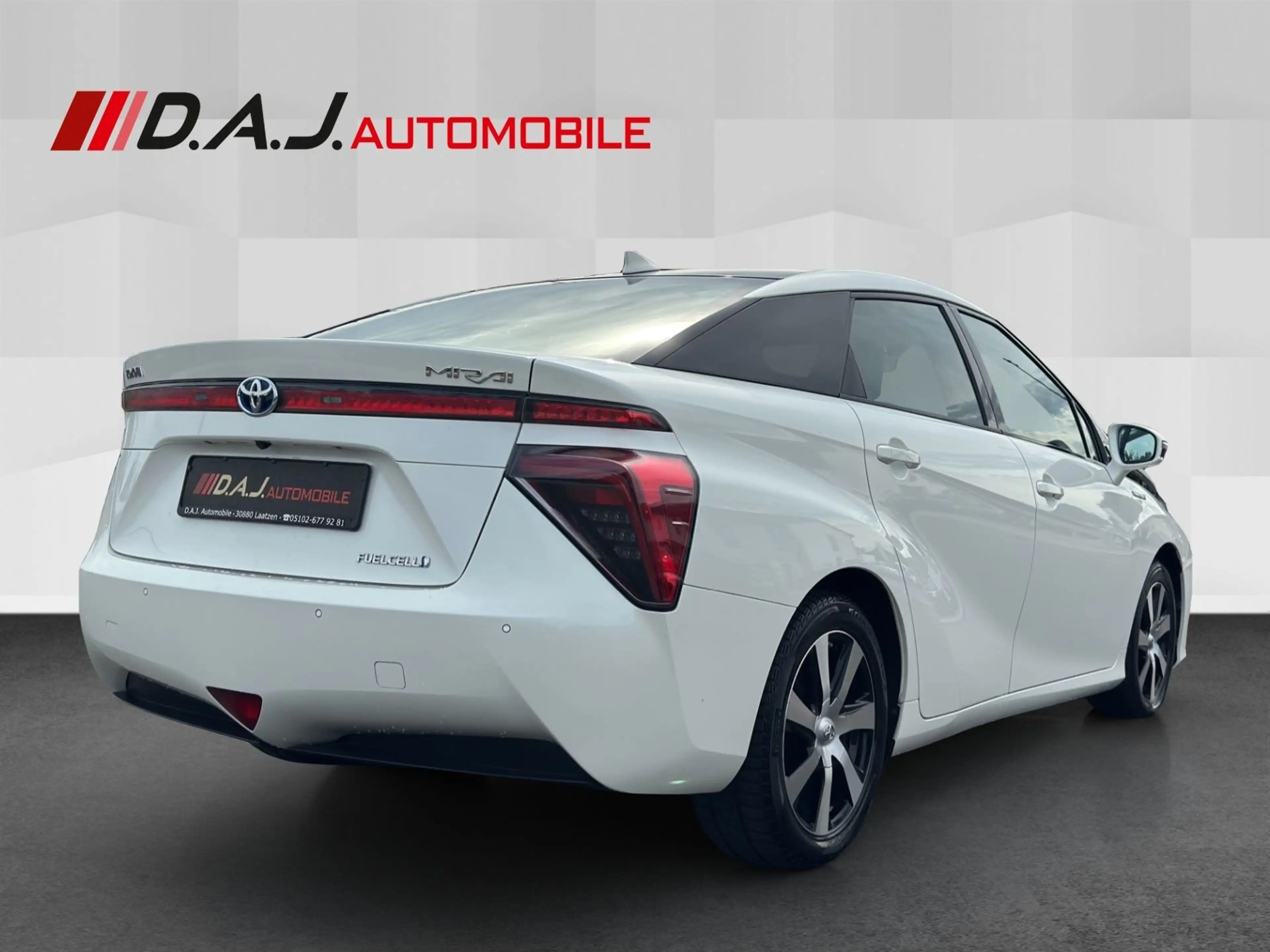 Toyota Mirai H2 Hydrogen / Leder LED NAV ACC JBL SHZ BT — photo 5